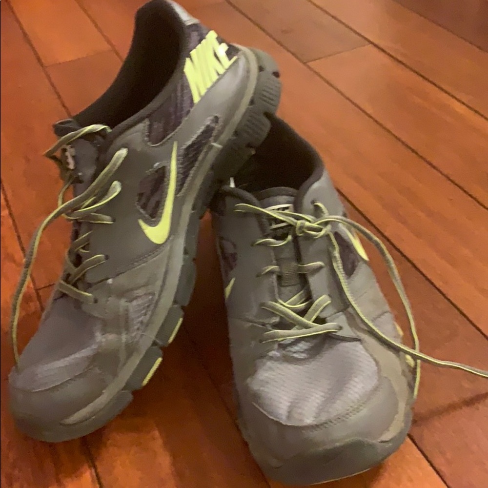 Men’s Nike Shoes Good Condition no insole